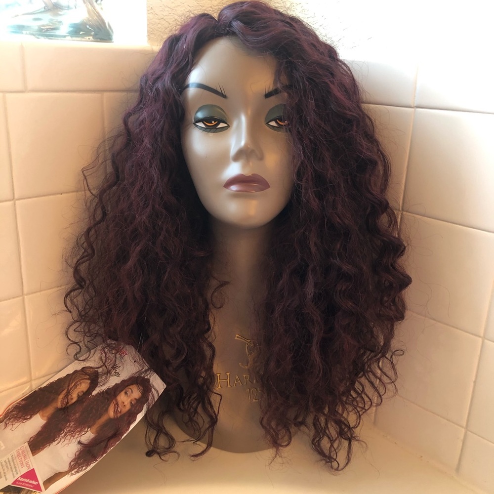 NWT synthetic curly Janet wig “Lilac” color 99J